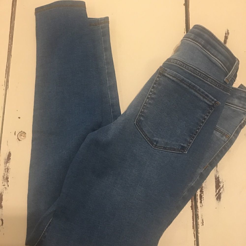 SO Size 16 Girls distressed ripped jeans jeggings stretch